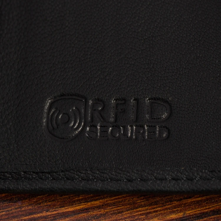 9d0423346913ccf17b7403c494fcafa2.jpg